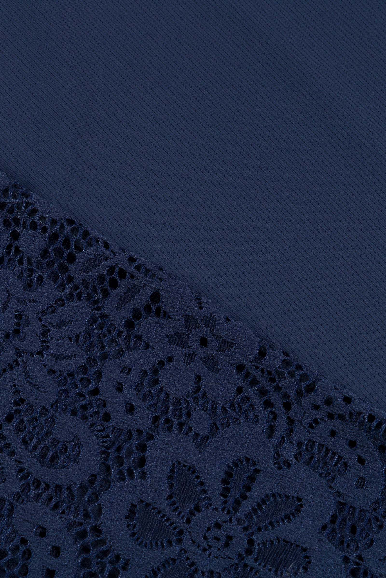 Luna Lace Long Sleeve Show Shirt